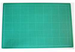 D-A-S Self-Healing Cutting Mat 450 × 300 × 3 mm – Protective Craft Cutting Mat